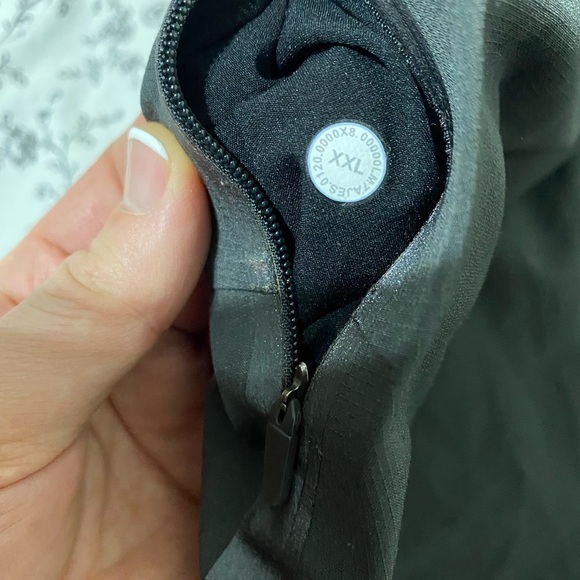 Lululemon Gray Athletica Shorts with Reflective Stripes XXL - Picture 5 of 6